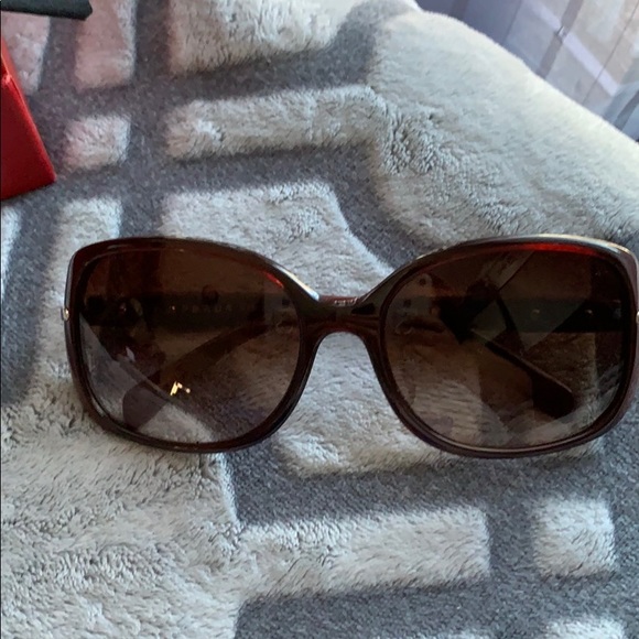Prada vintage women’s sunglasses 🕶 - Picture 6 of 6